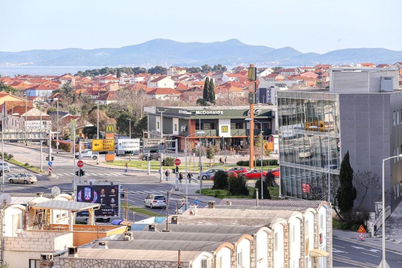 Apartments Luna With Free Parking Zadar Exteriör bild