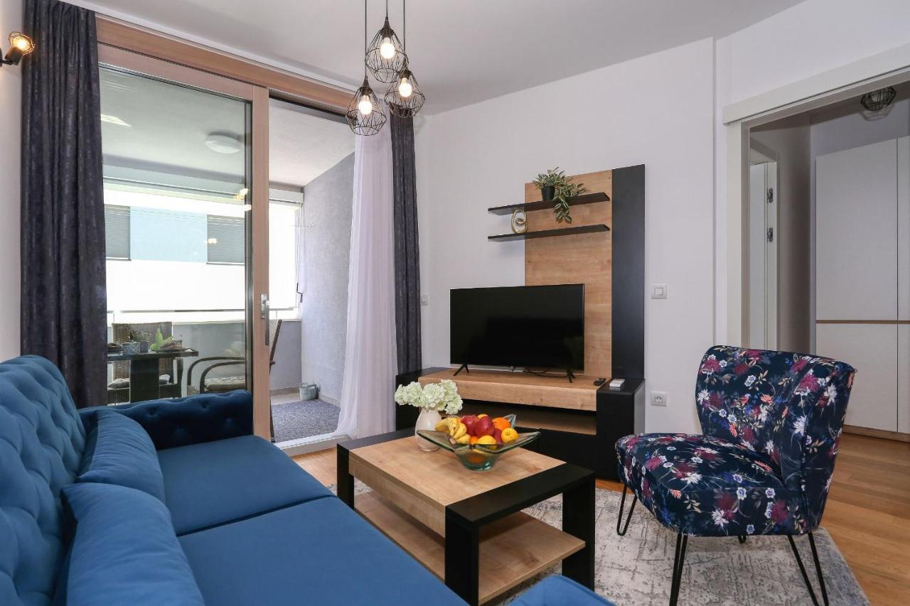 Apartments Luna With Free Parking Zadar Exteriör bild