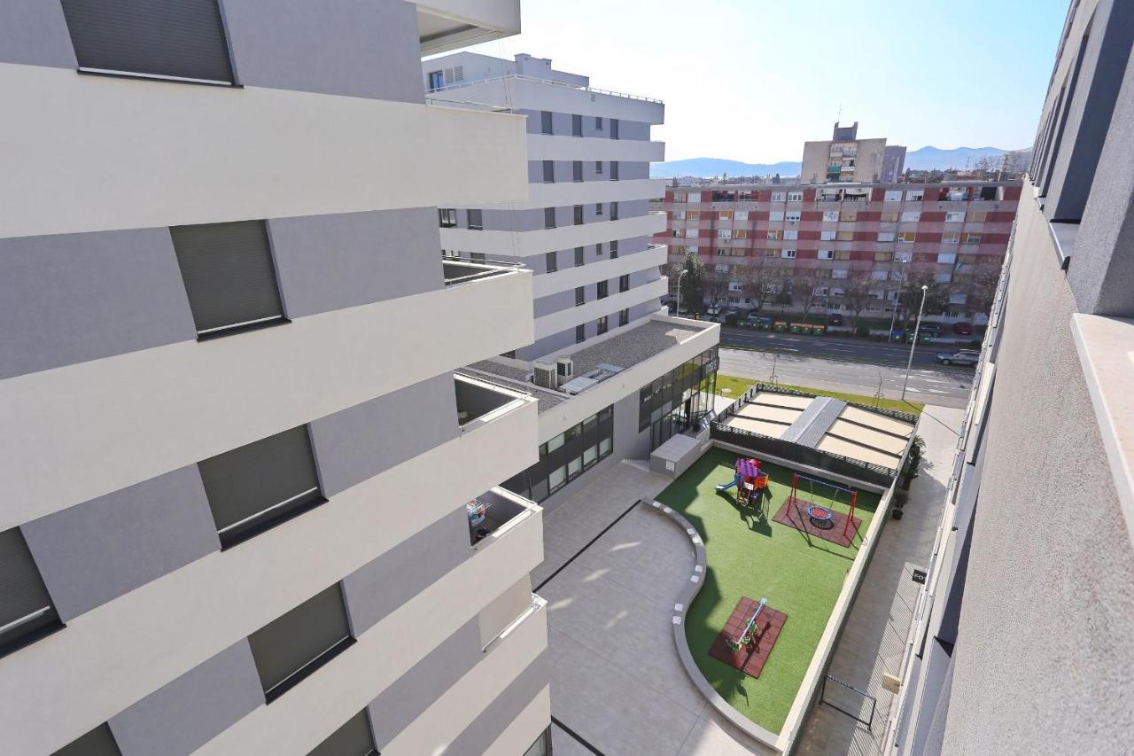 Apartments Luna With Free Parking Zadar Exteriör bild